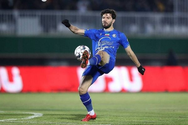  وینگر ازبکستانی استقلال حداقل تا نیم‌فصل دور از میادین