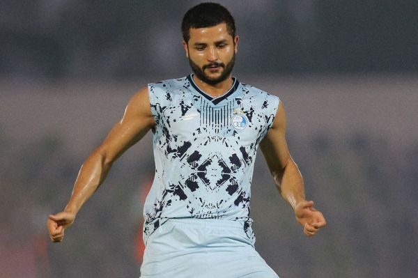  غلامی دو بازی آینده استقلال را از دست داد