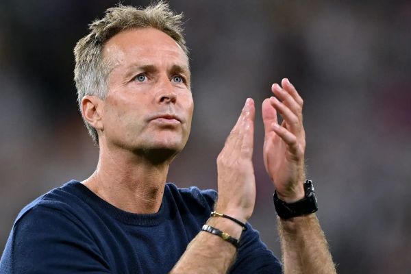 اولین صحبتهای جانشین تن هاخ در بایرلورکوزن