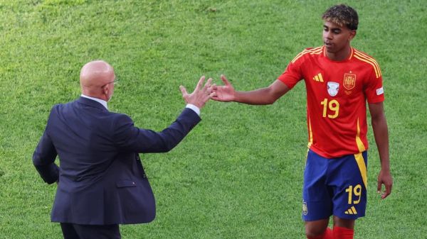 تمجید سرمربی اسپانیا از بلوغ فکری یامال