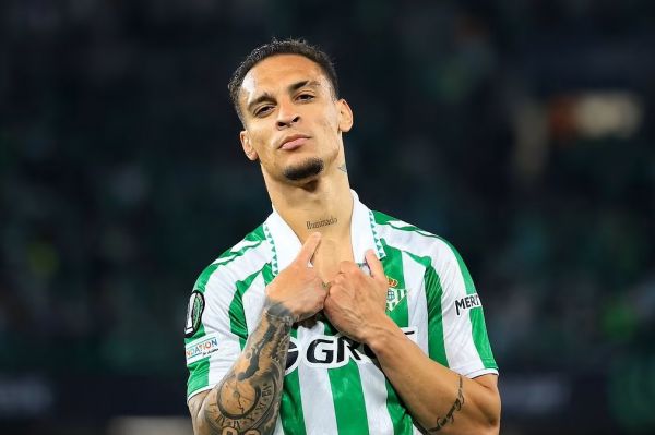 استفاده باشگاه رئال بتیس از محبوبیت آنتونی