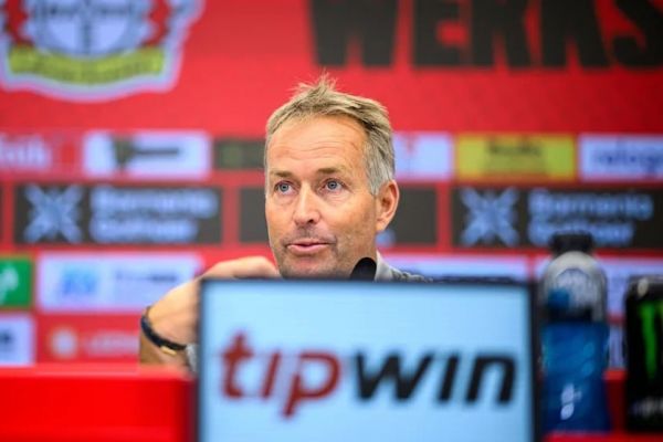 صحبتهای جانشین تن هاخ پیش از رویارویی با فرانکفورت