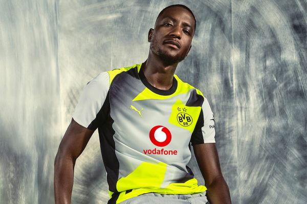  عکس؛ رونمایی از پیراهن دوم دورتموند برای فصل جدید