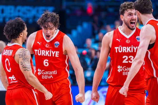  ترکیه حریف آلمان در فینال بسکتبال قهرمانی اروپا شد