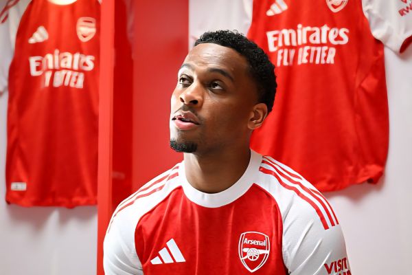  یاپ استام  یورین تیمبر یک مدافع همه‌کاره و توانمند است