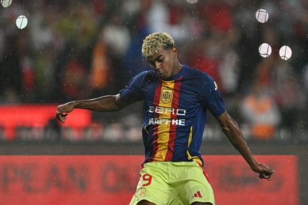 وارد شدن شوک به بارسلونا پیش از شروع لیگ قهرمانان اروپا