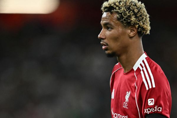 واکنش اکیتیکه به دست یافتن به رکوردی خاص در لیورپول