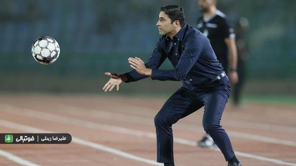  انتقاد از هاشمیان؛ چرا از تعویض‌ها استفاده نمی‌کند