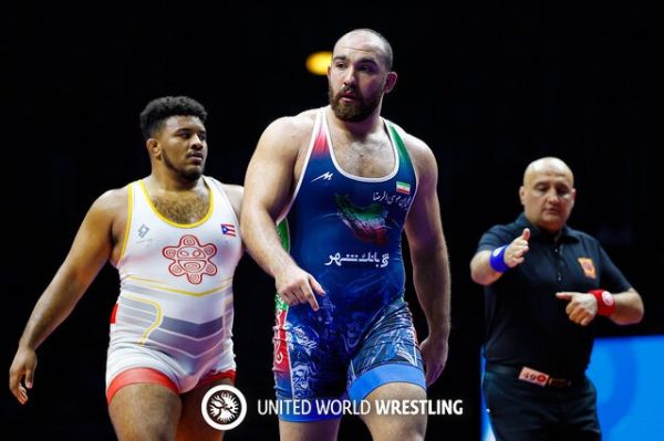  فینالیست‌های ۴ وزن نخست کشتی آزاد قهرمانی جهان مشخص شدند + نتایج نیمه‌نهایی