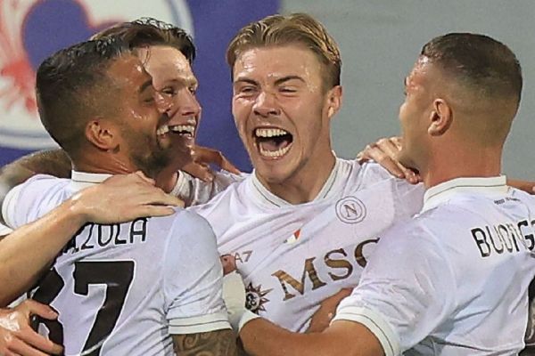  هویلوند و فرار از نفرین منچستریونایتد