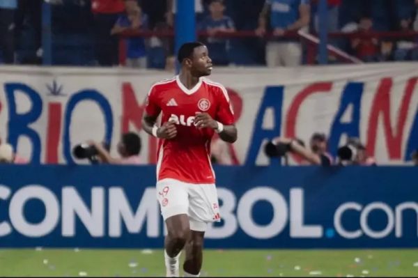 استعداد برزیلی که النصر و الهلال برای جذبش رقابت میکنند