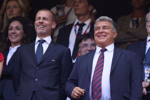 پر تنش شدن رابطه بارسلونا با فیفا و یوفا