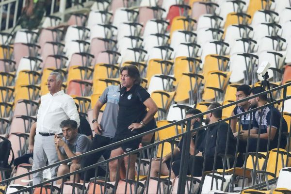  استقلالی‌ها در کیش پیگیر بازی پرسپولیس-فولاد