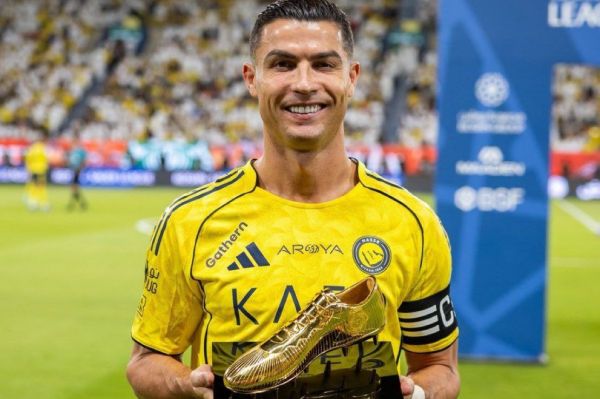  کریستیانو رونالدو برنده دومین کفش طلا پیاپی در لیگ عربستان