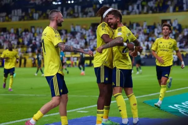 یاران رونالدو صدرنشین لیگ عربستان شدند