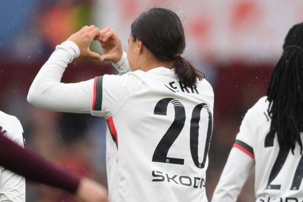 بازگشت ستاره زنان استرالیا به زمین بعد از ۶۳۴ روز