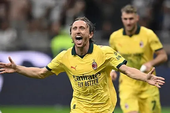  واکنش مودریچ به زدن گل سه امتیازی مقابل بولونیا