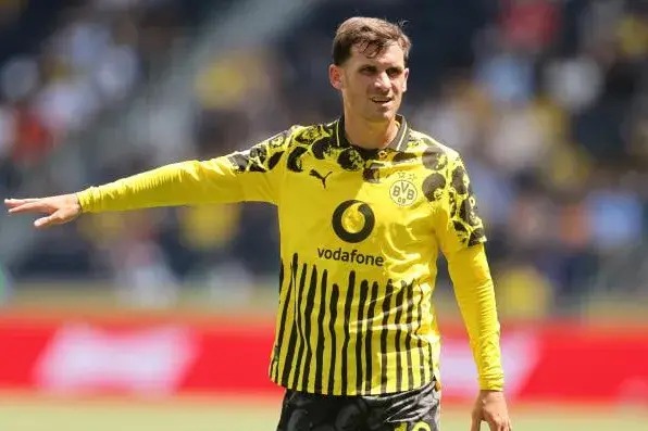 مصدوم شدن ستاره دورتموند پیش از رویارویی با بیانکونریها