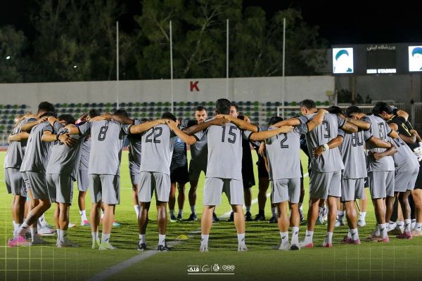 تلهپاتی 1197 کیلومتری الوصل و استقلال عکس