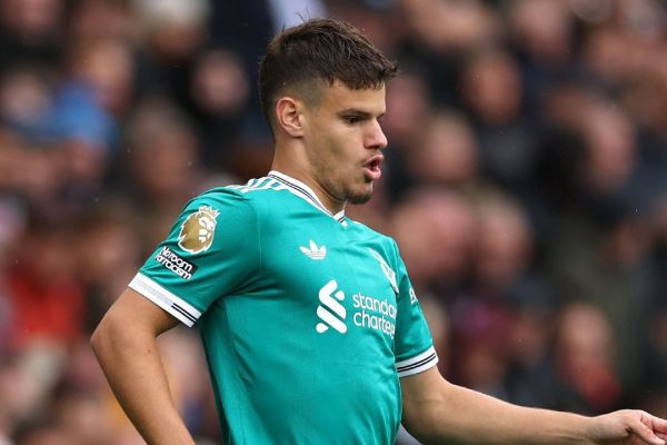  حمایت کامل ستاره لیورپول از رقیب اصلی خود در ترکیب این تیم