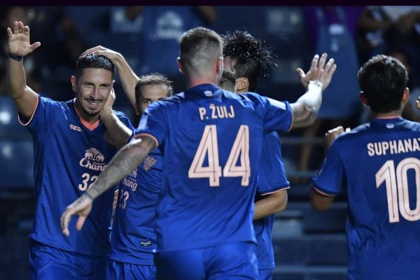  لیگ نخبگان آسیا؛ بوریرام و اوسمار با برد شروع کردند