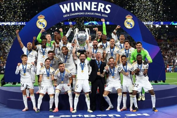  قهرمانان بدون شکست در تاریخ لیگ قهرمانان اروپا