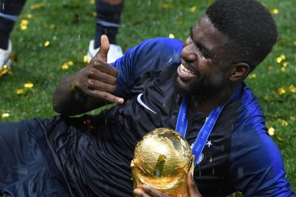 المپیک لیون برای اومتیتی مراسم خداحافظی میگیرد