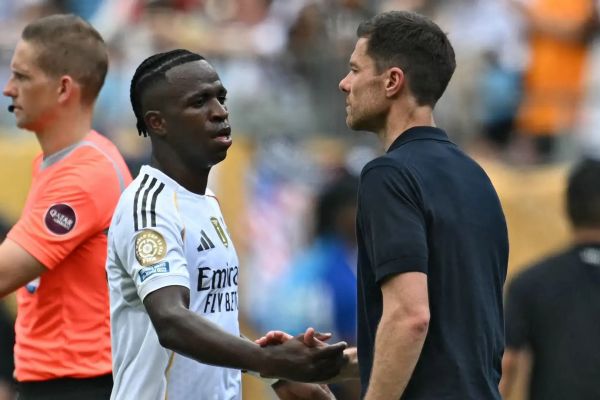 هشدار آلونسو به وینیسیوس باید به سیستم چرخشی عادت کند