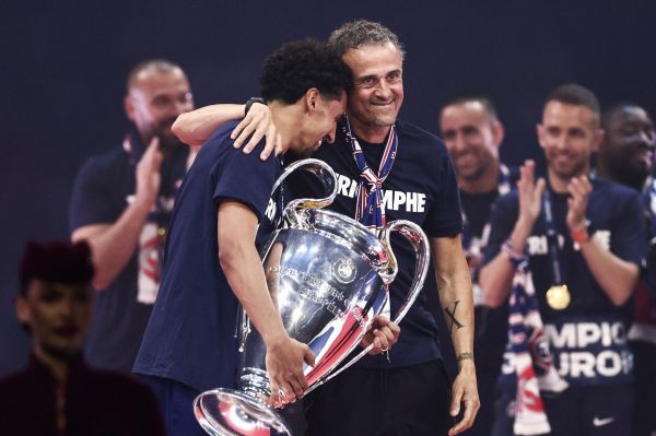  شیوه جالب انریکه برای شکایت نکردن بازیکنانش به تصمیمات داور