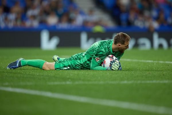 واکنش گلر اتلتیکو مادرید به شکست لحظه آخری مقابل لیورپول