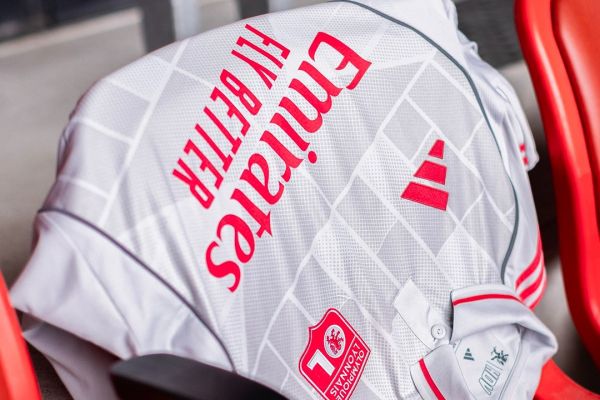  رونمایی رسمی از کیت سوم المپیک لیون