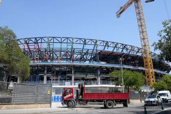 نیوکمپ به بازی بارسلونا مقابل پاریسن ژرمن هم نمیرسد