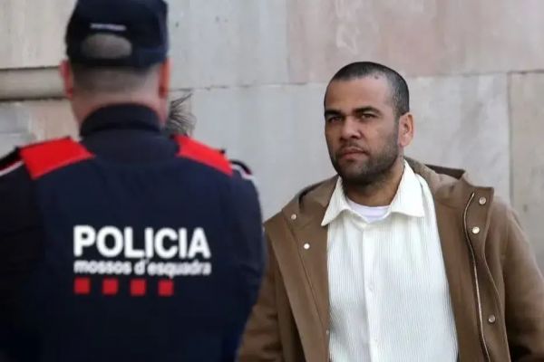  جریمه سنگین برای ستاره سابق بارسلونا با رای دادگاه