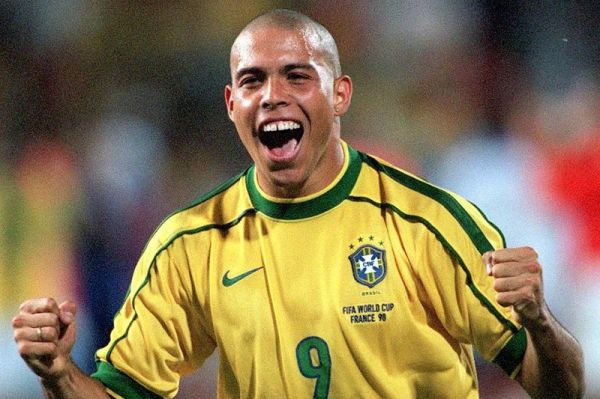  رونالدو نازاریو افسانه‌ای ۴۹ ساله شد