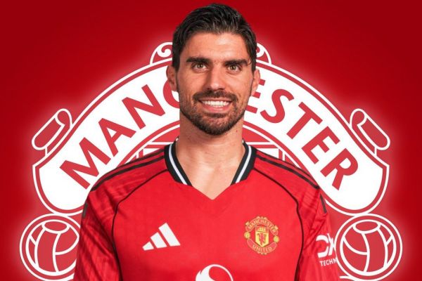  هافبک الهلال عربستان در رادار منچستر یونایتد