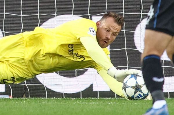 مسنترین دروازهبان مهارکننده پنالتی در لیگ قهرمانان اروپا