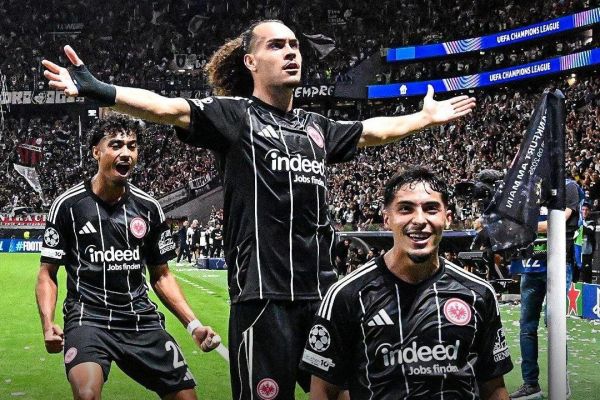 شکست عجیب اصلانها در لیگ قهرمانان مقابل فرانکفورت