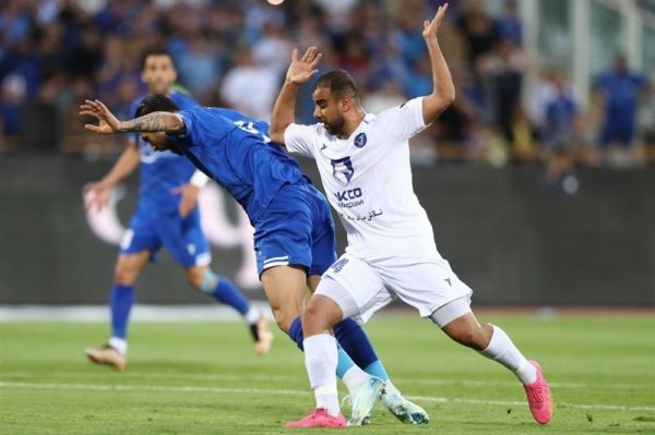  برگزاری دیدار استقلال - پیکان در ورزشگاه شهرقدس