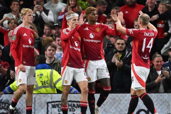  بازیکن منچستریونایتد که ستاره‌های این تیم با او برخورد کرده بودند