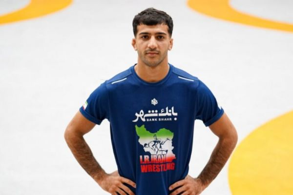 کشتکار حریف چینی را برد و راهی یک چهارم شد