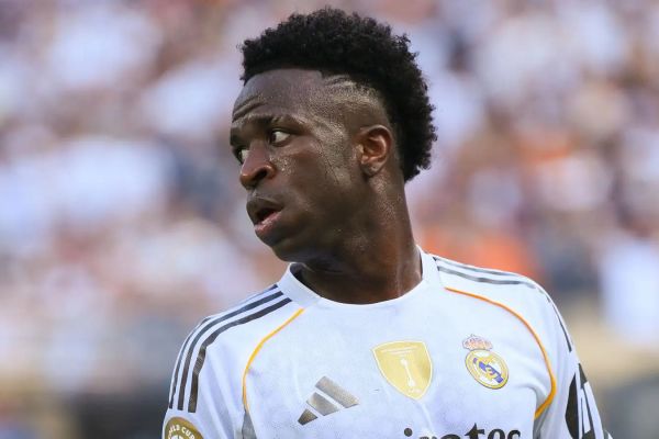  آینده وینیسیوس در رئال مادرید در هاله‌ای از ابهام