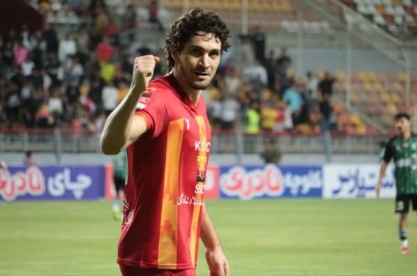 مهاجم سابق استقلال، یحیی را زنده کرد