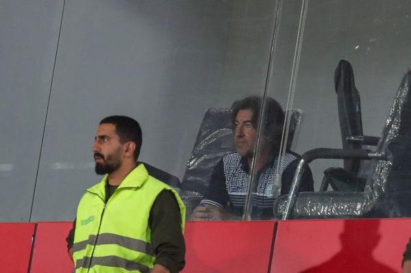  ادامه ماجراهای ساپینتو در شهرقدس؛ اتاق ویژه برای سرمربی استقلال