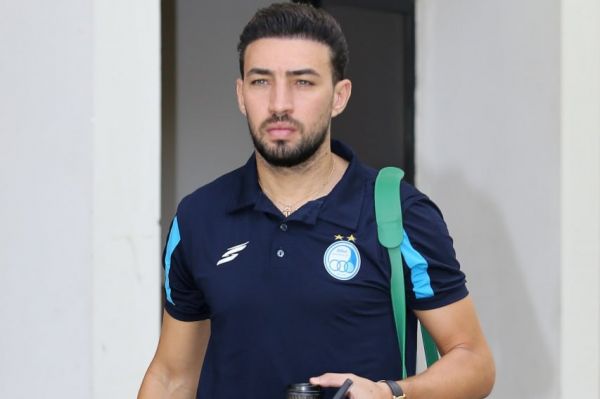 استایل خاص مونیر الحدادی با عروسک لبوبو