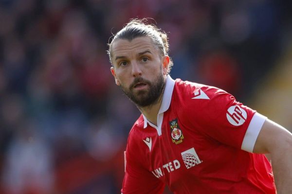 بازیکن رکسهام و درآمدی 500 هزار پوندی بدون بازی کردن