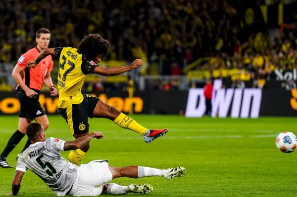  واکنش سرمربی دورتموند به برد تیمش با شوتی دیدنی