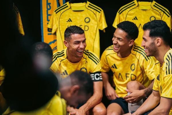 همتیمی رونالدو که توسط هواداران هو میشود