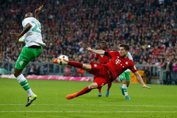 گذشت 10 سال از شبی که لواندوفسکی در 9 دقیقه پنج گل زد عکس