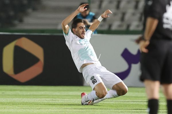  درخشش ادامه‌دار کسری طاهری؛ استقلال از یک‌جوان زخم خورد