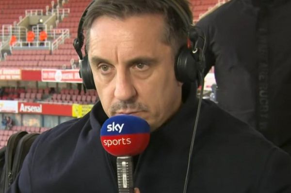  انتخاب نویل بین سنگربانان آرسنال و منچسترسیتی